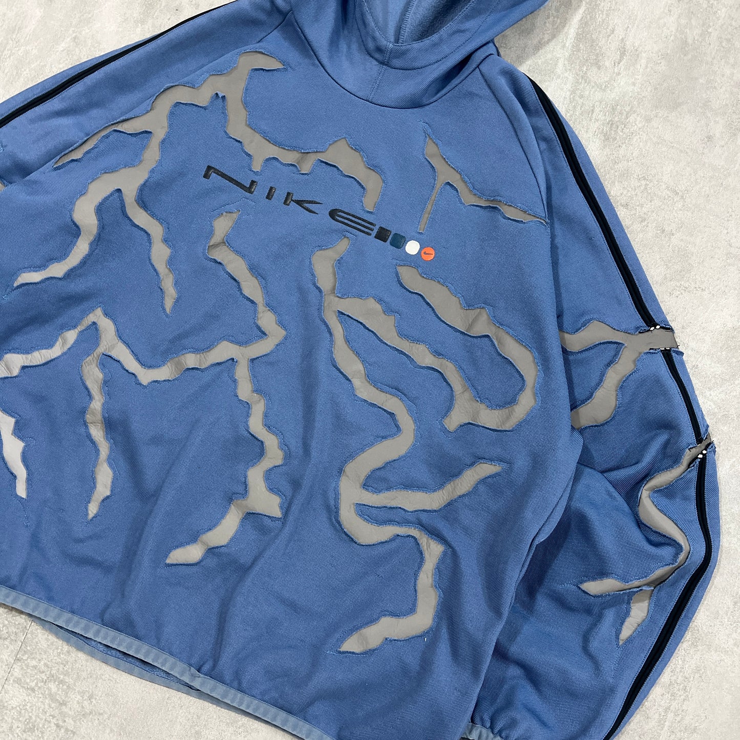 'LIGHTNING' VINTAGE REFLECTIVE HOODIE (L)