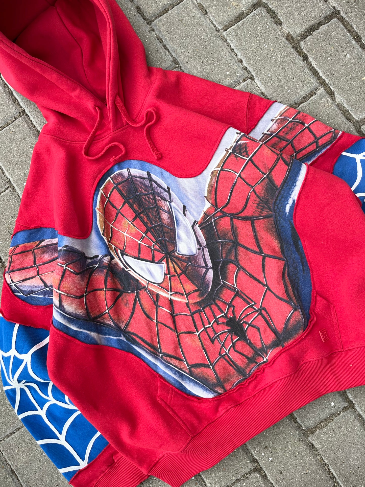 'SPIDEY' HOODIE (L)