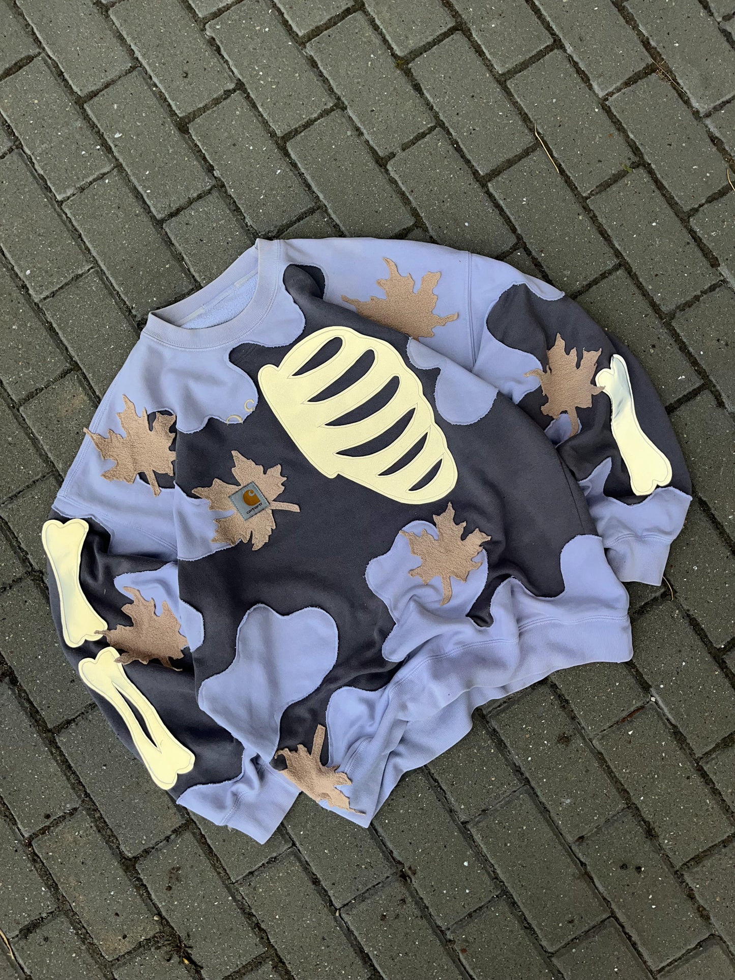 'LEAVES' REFLECTIVE SWEATSHIRT (XL)