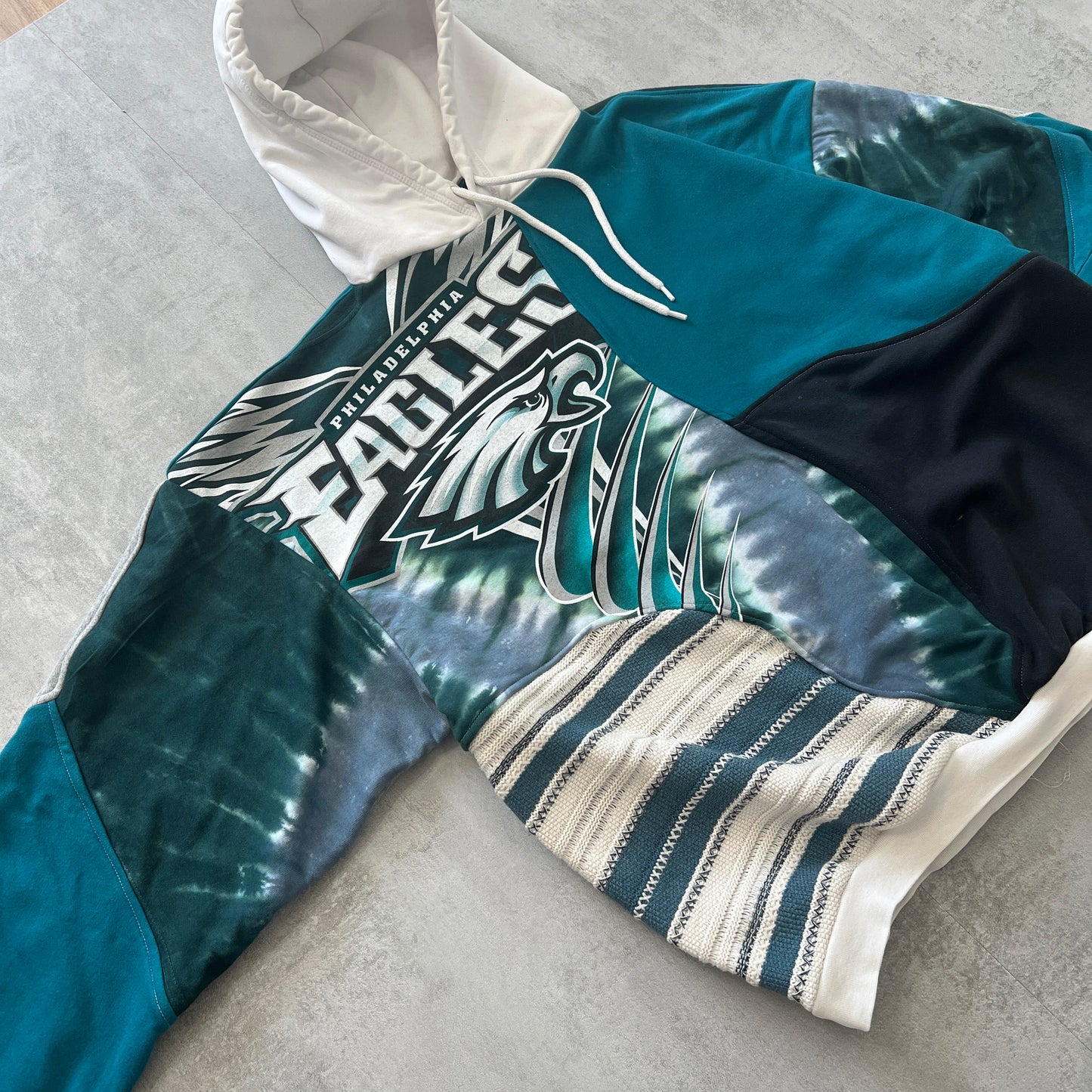 'ZERO WASTE' HOODIE (XL)