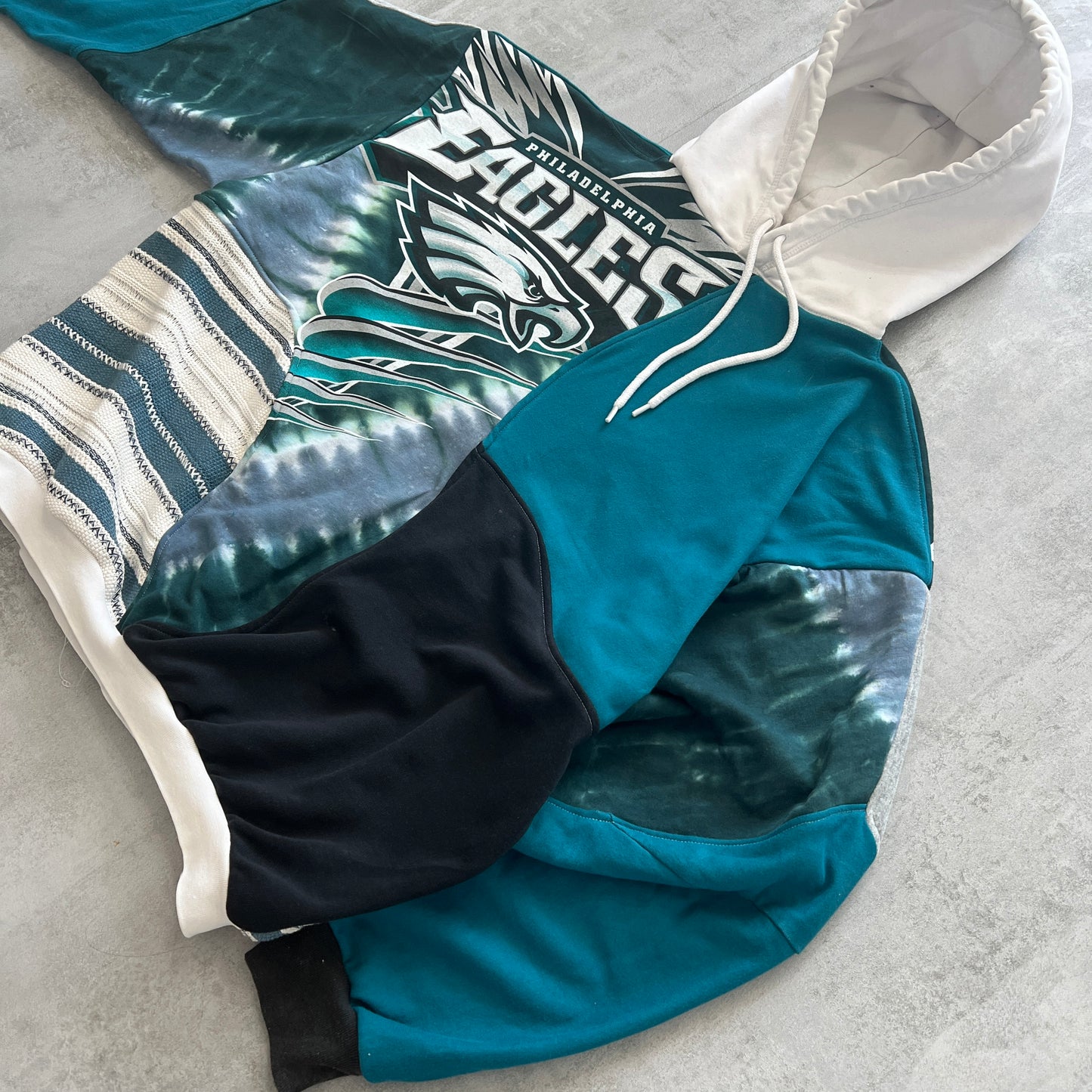 'ZERO WASTE' HOODIE (XL)