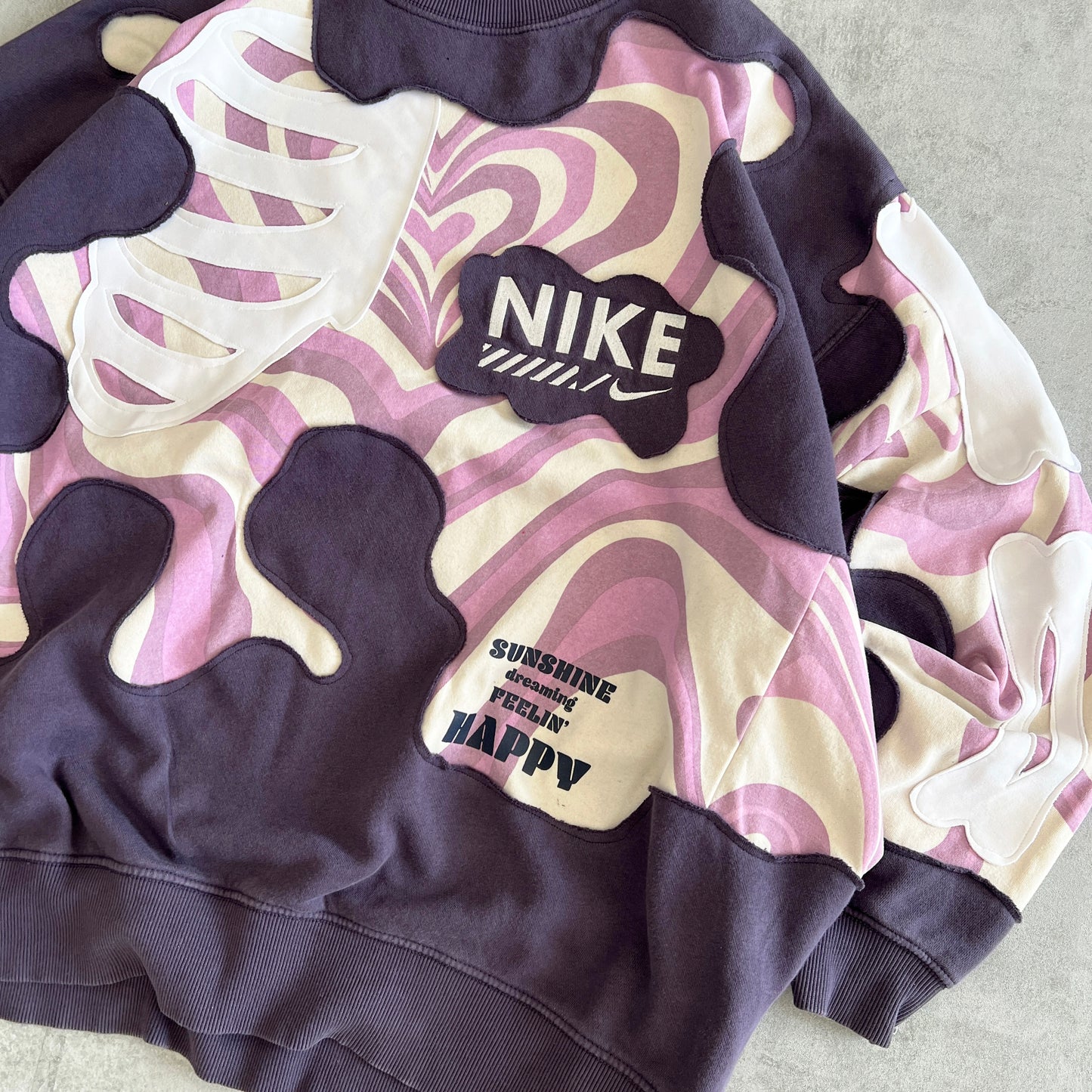 'BONES' SWEATSHIRT (w XL)