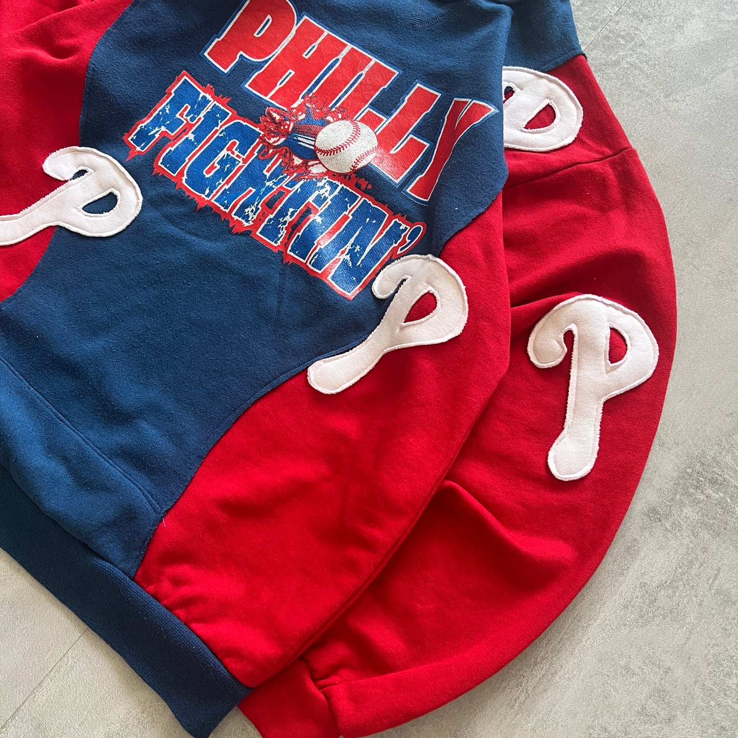 'PHILLY' SWEATSHIRT (L)