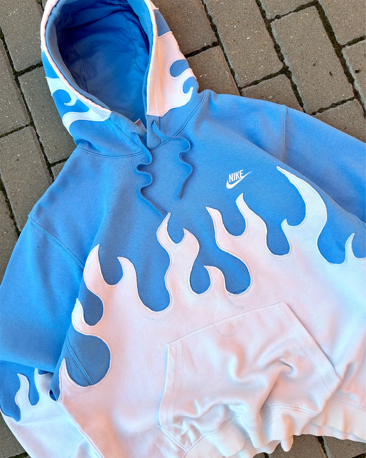 'FLAMES' HOODIE (XL)