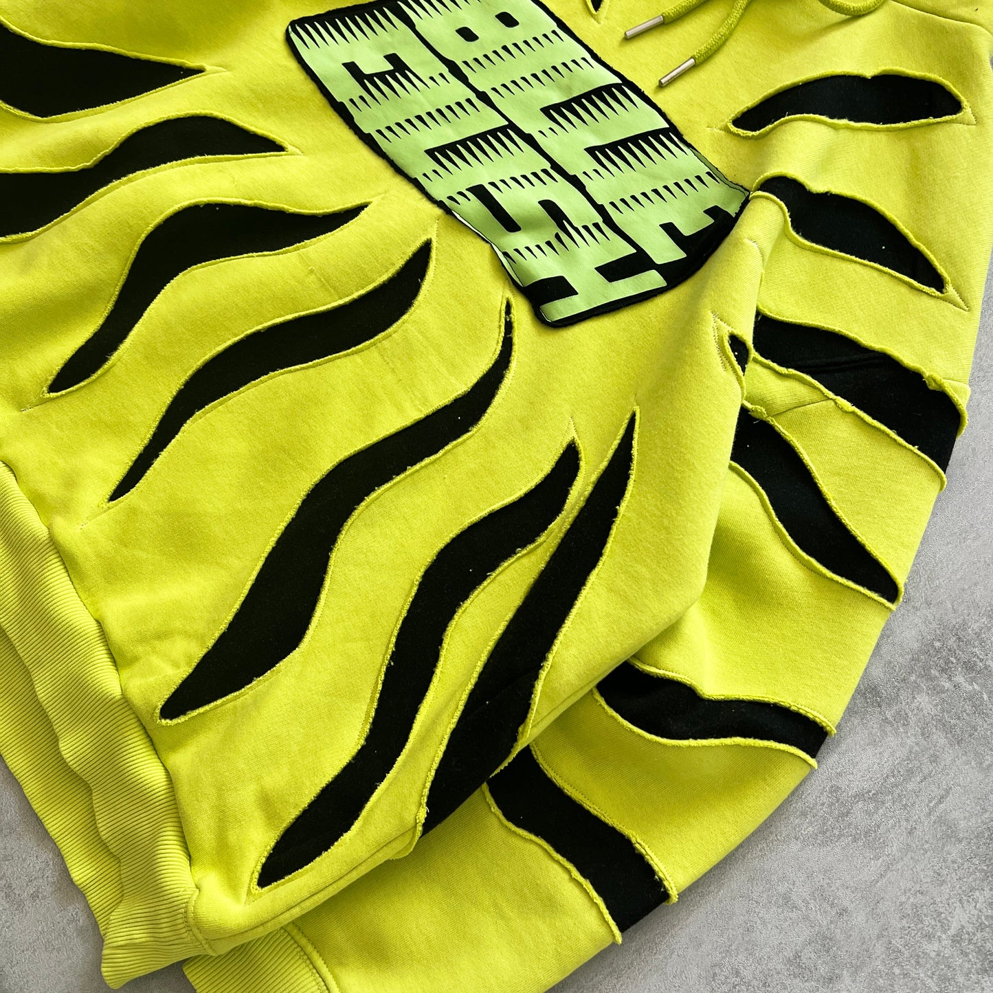 'BILLIE' HOODIE (M)