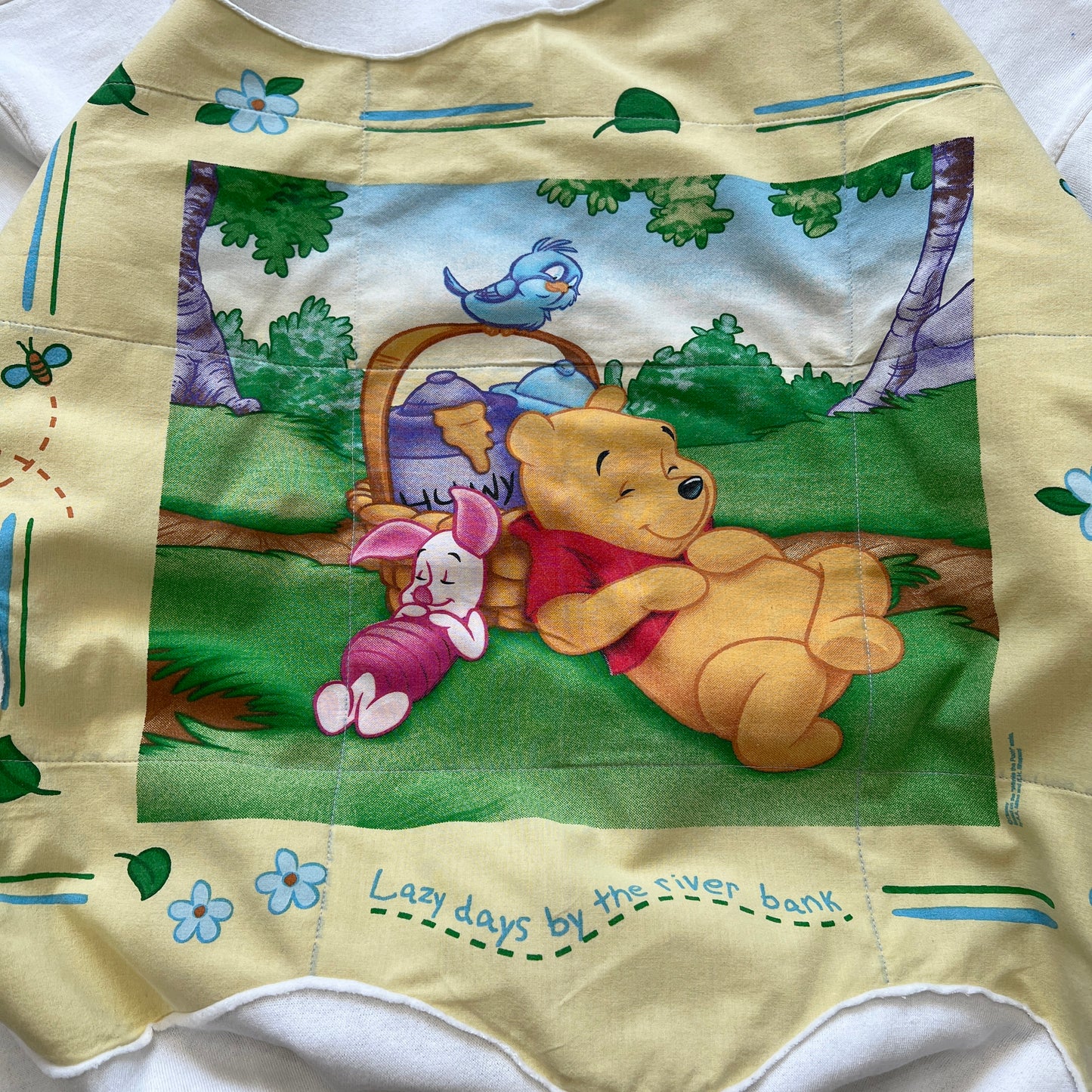 'LAZY DAYS BY THE RIVER BANK' SWEATSHIRT (XL)