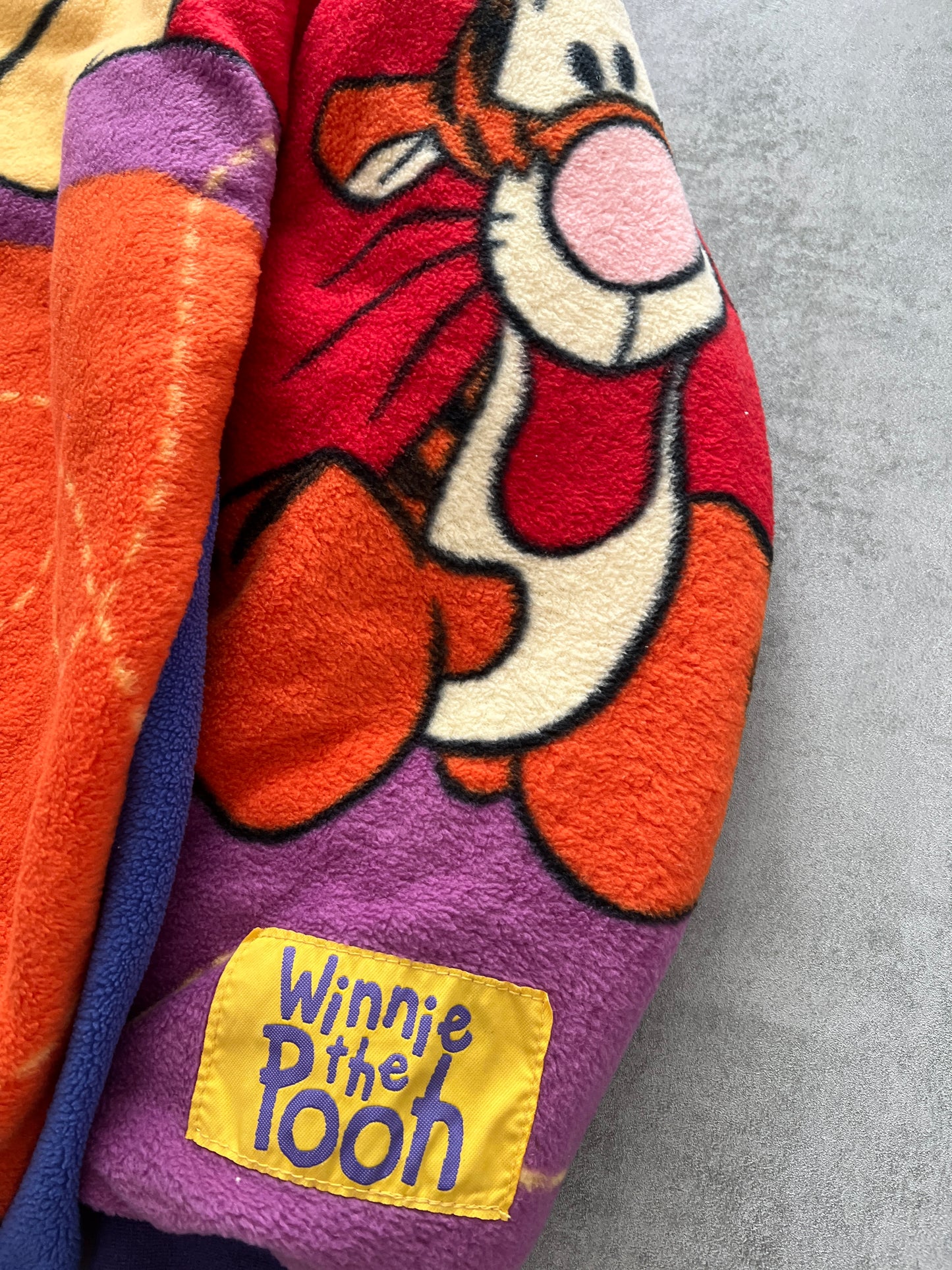 'WINNIE' WINTER HEAVY HOODIE (L)
