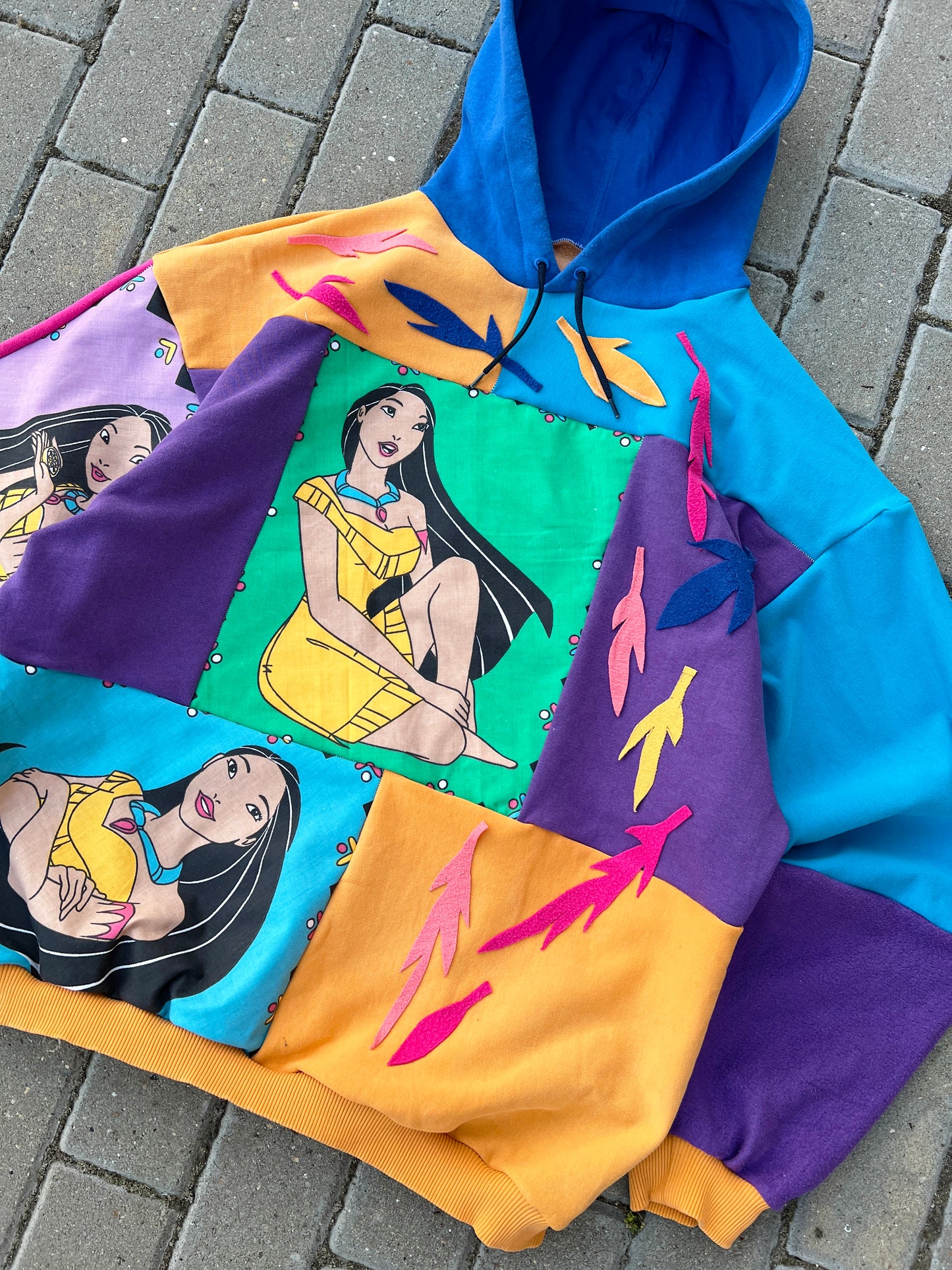 'COLORS OF THE WIND' PATCHWORK HOODIE (L)