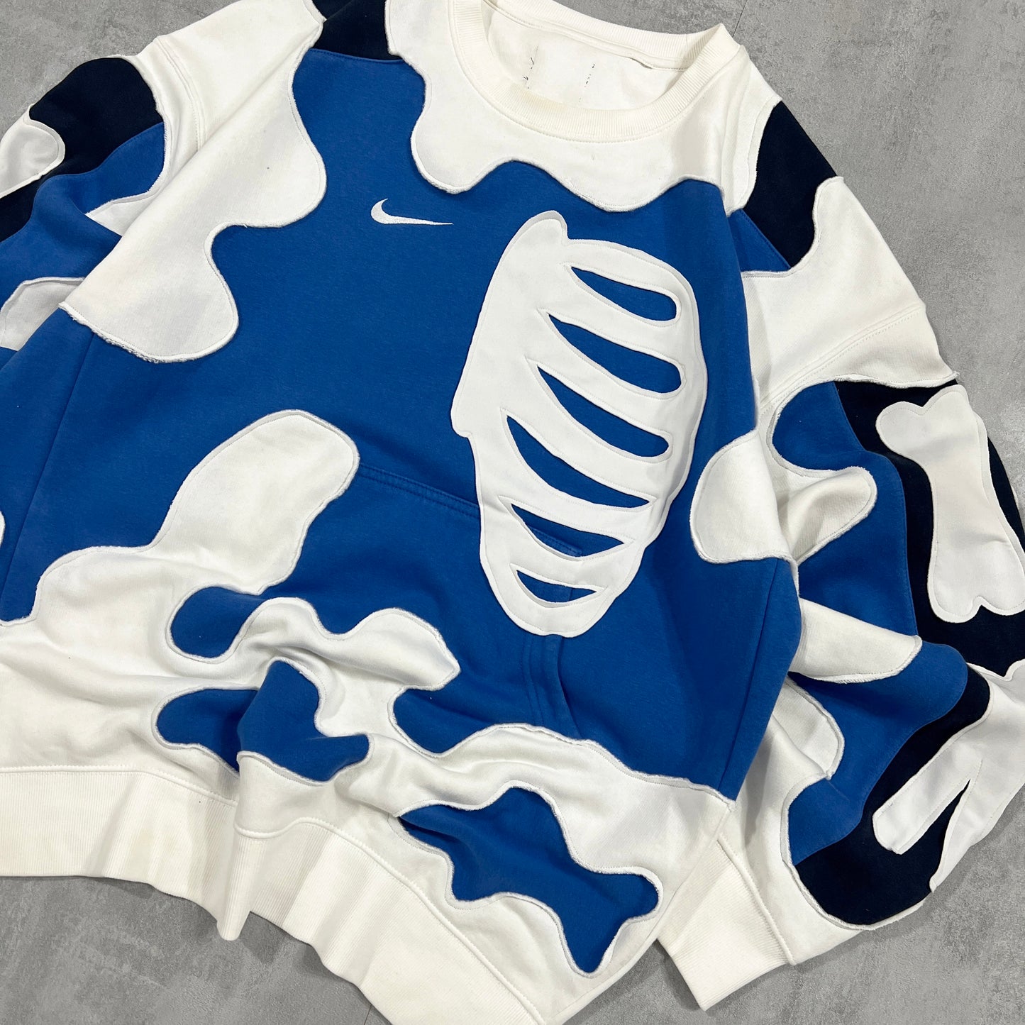 'BONES' SWEATSHIRT (XL)