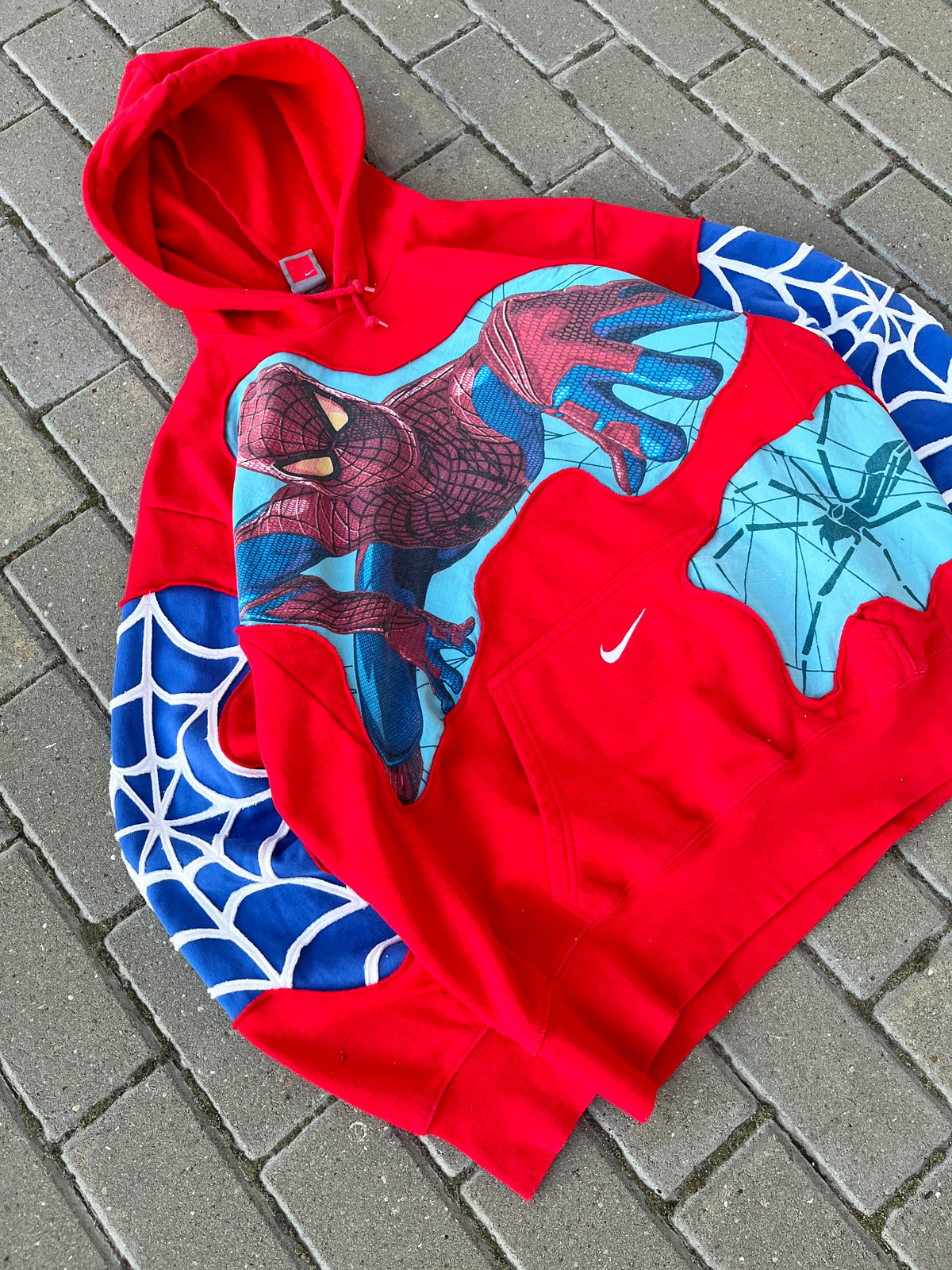 'SPIDEY' HOODIE (L)