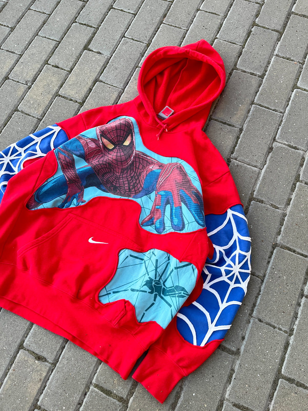 'SPIDEY' HOODIE (L)