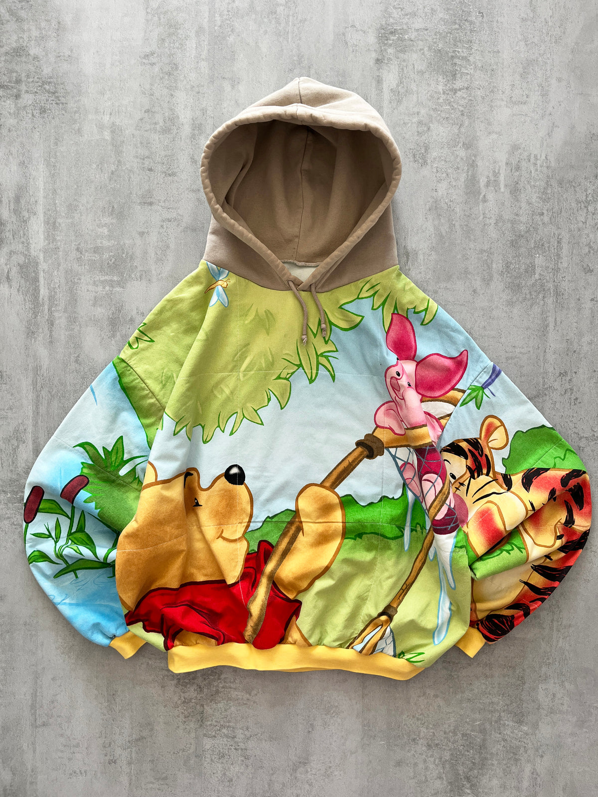 'FRIENDS FOREVER' HOODIE (L)