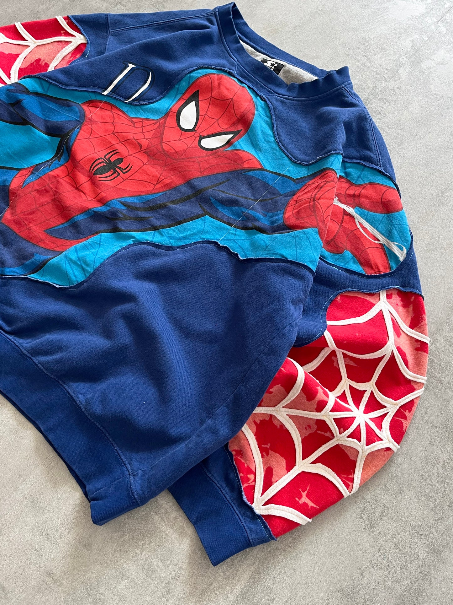 'SIPDEY' SWEATSHIRT (XL)