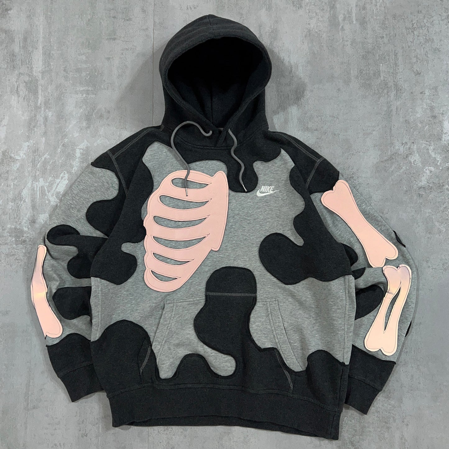 'BONES' REFLECTIVE HOODIE (L)