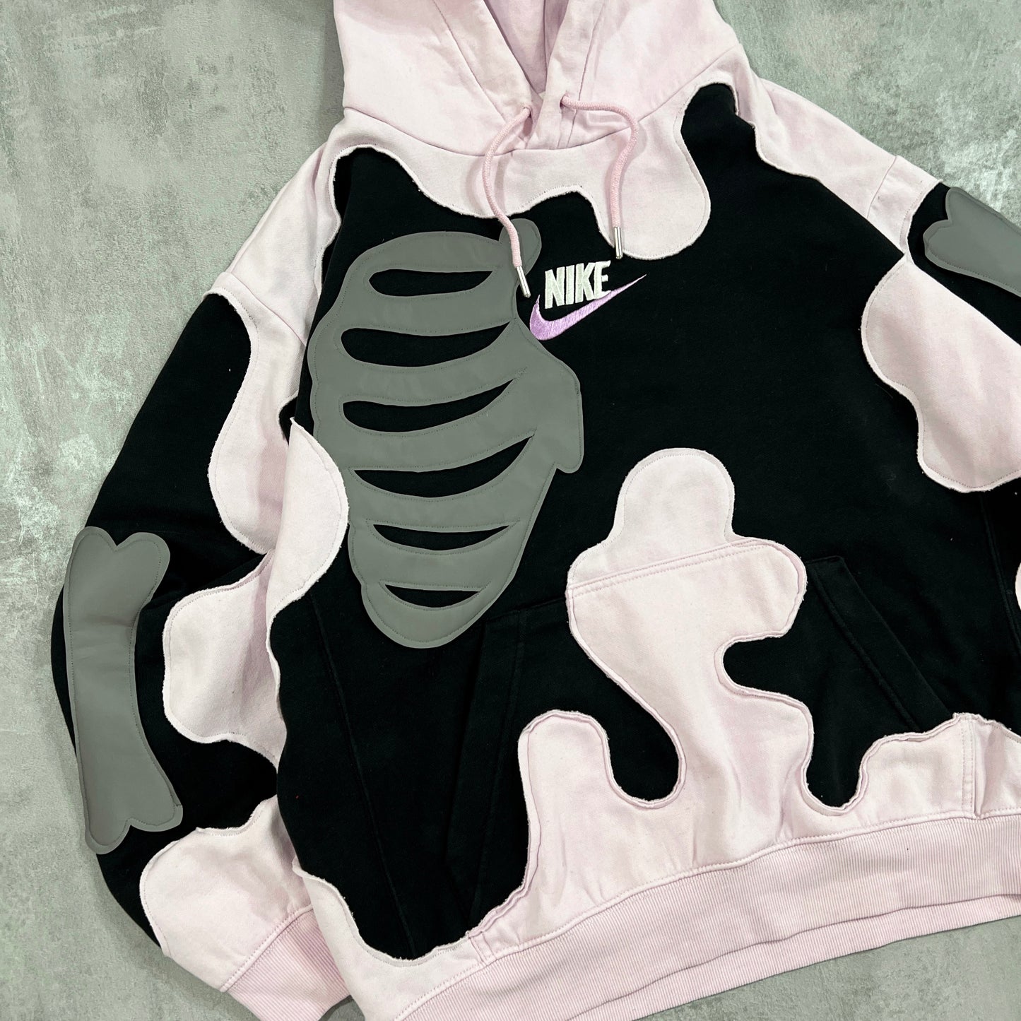 'BONES' REFLECTIVE HOODIE (w M)
