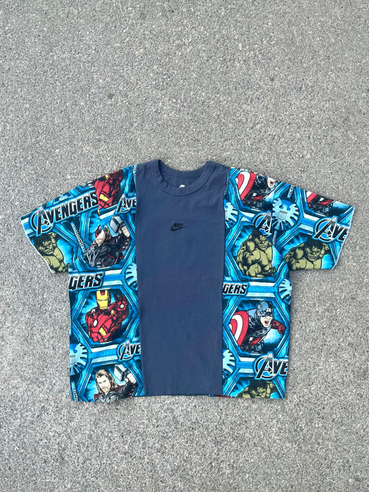 'AVENGERS' T-SHIRT (XL)