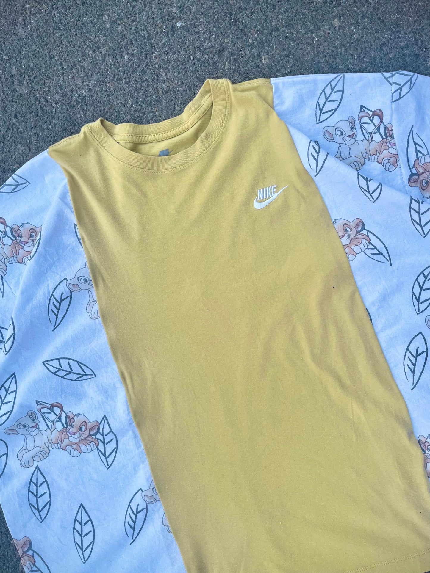 'HAKUNA MATATA' T-SHIRT (XXL)