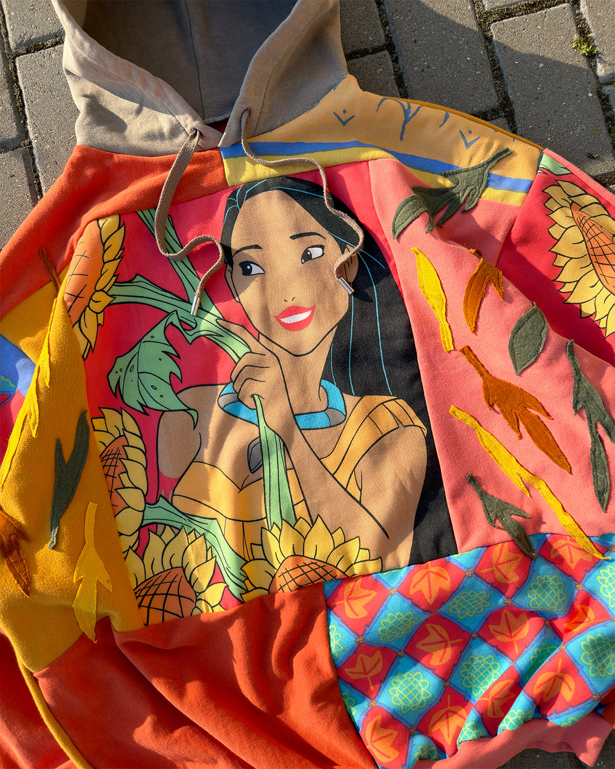 'COLORS OF THE WIND' PATCHWORK HOODIE (XXL)