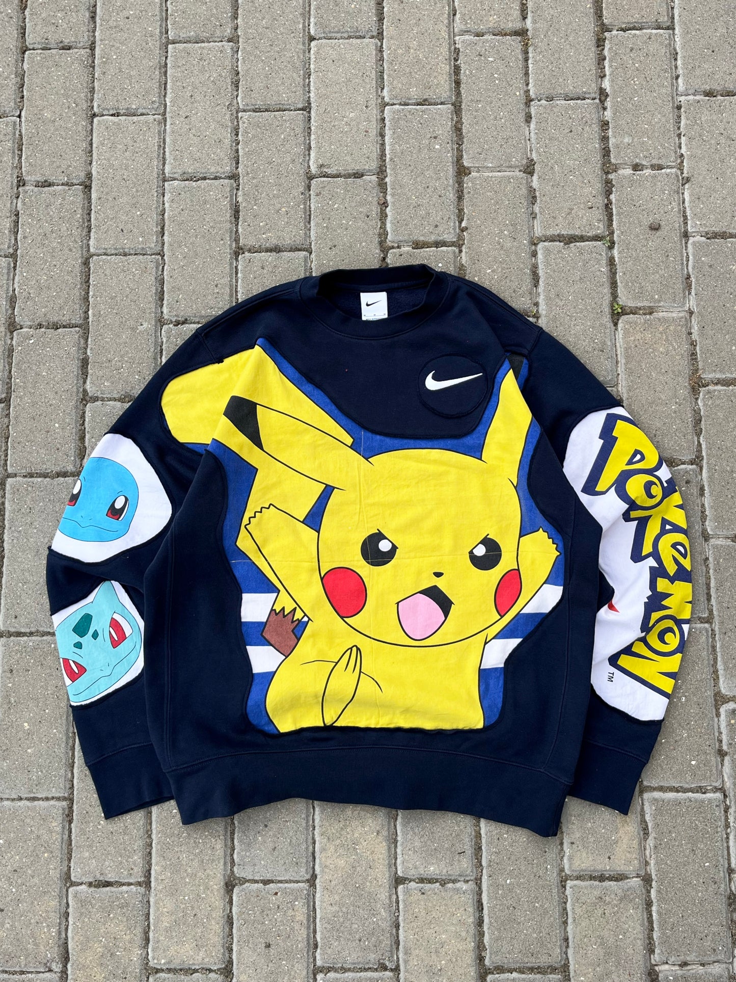 'PIKA PIKA' SWEATSHIRT (M)