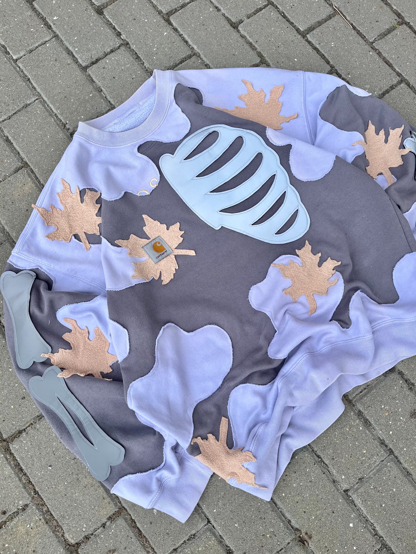 'LEAVES' REFLECTIVE SWEATSHIRT (XL)