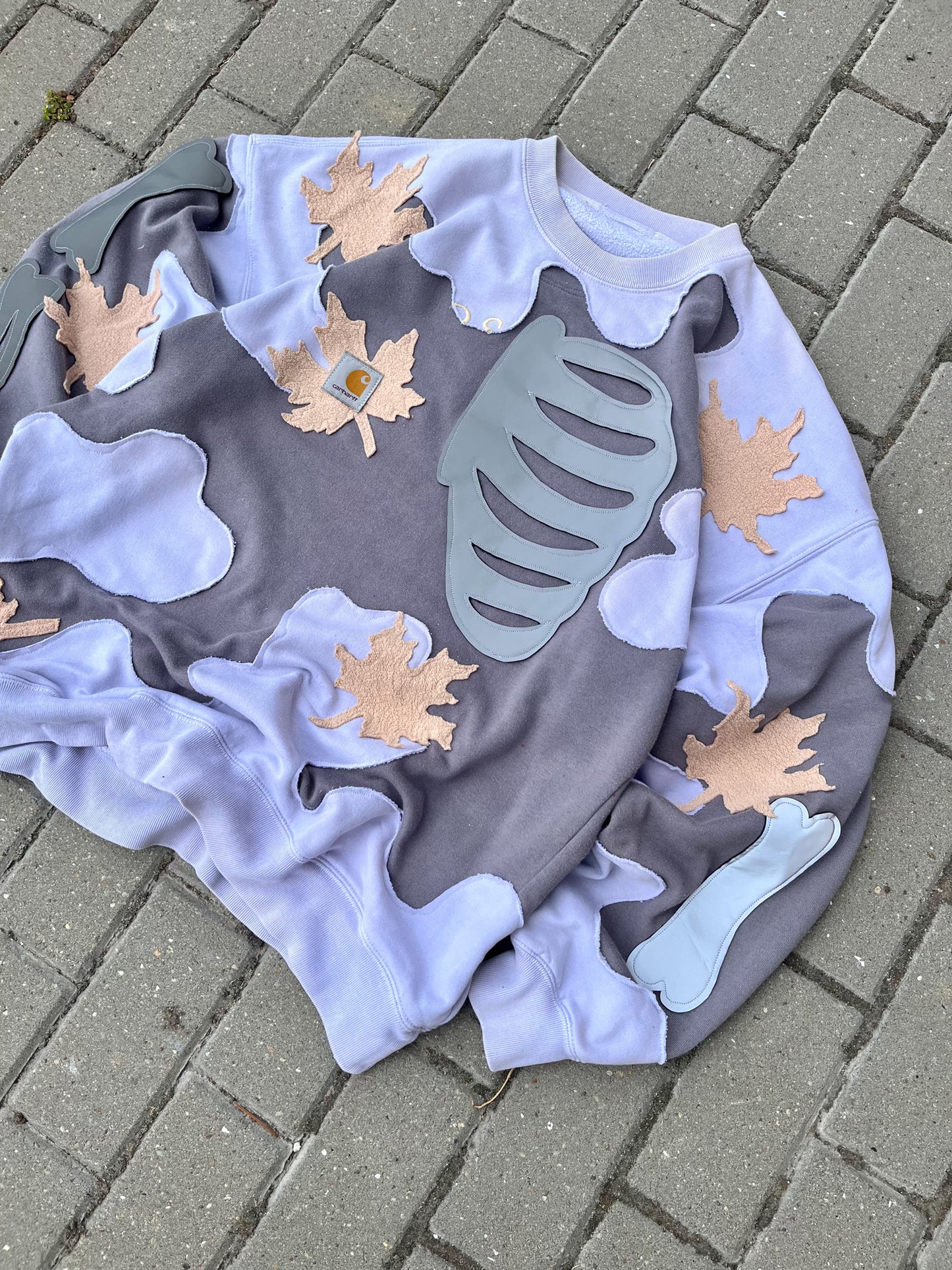 'LEAVES' REFLECTIVE SWEATSHIRT (XL)