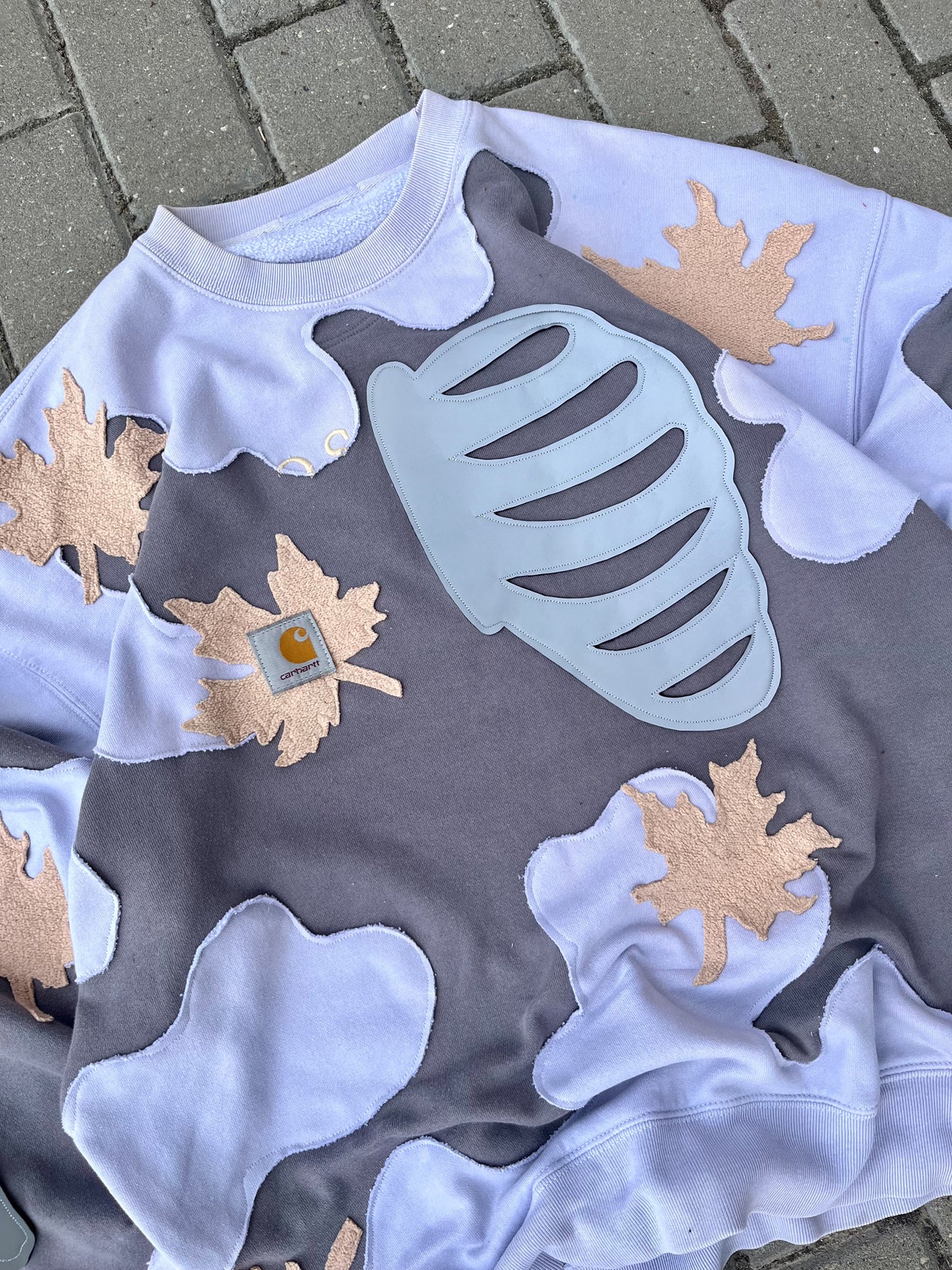 'LEAVES' REFLECTIVE SWEATSHIRT (XL)