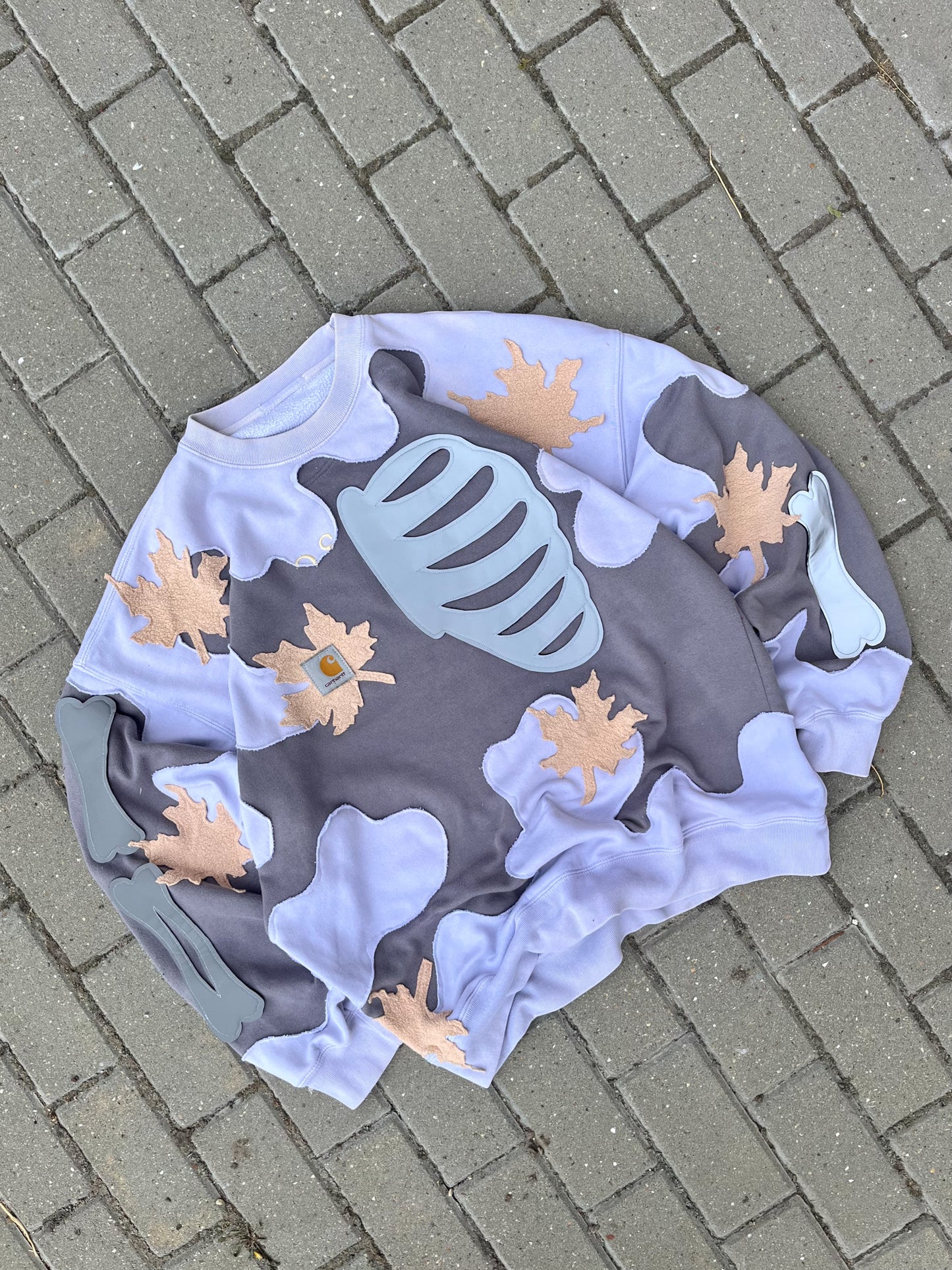 'LEAVES' REFLECTIVE SWEATSHIRT (XL)