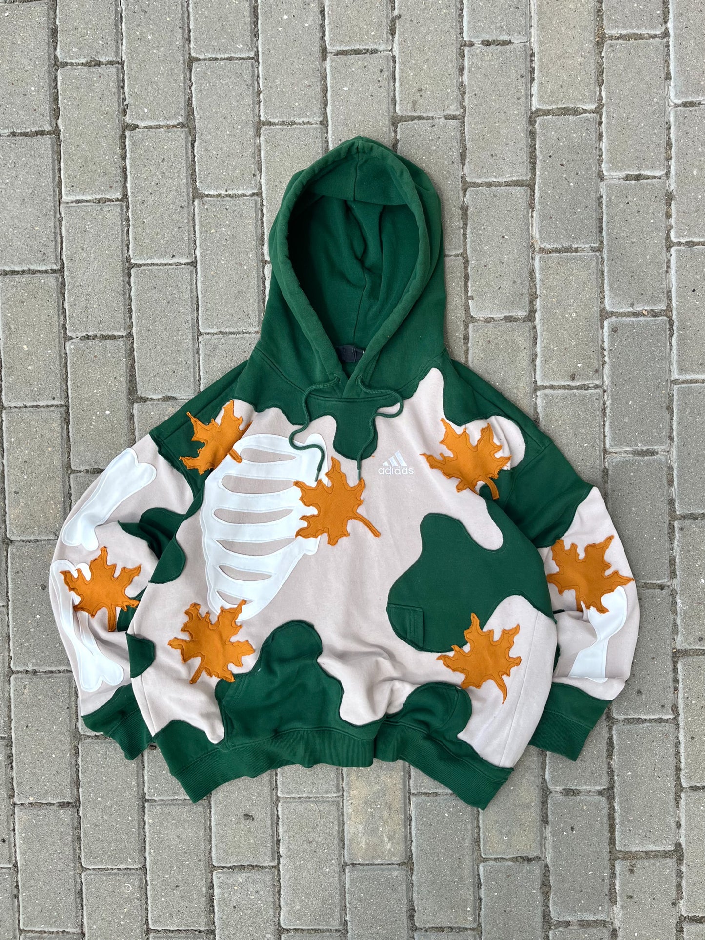 'LEAVES' HOODIE (XL)