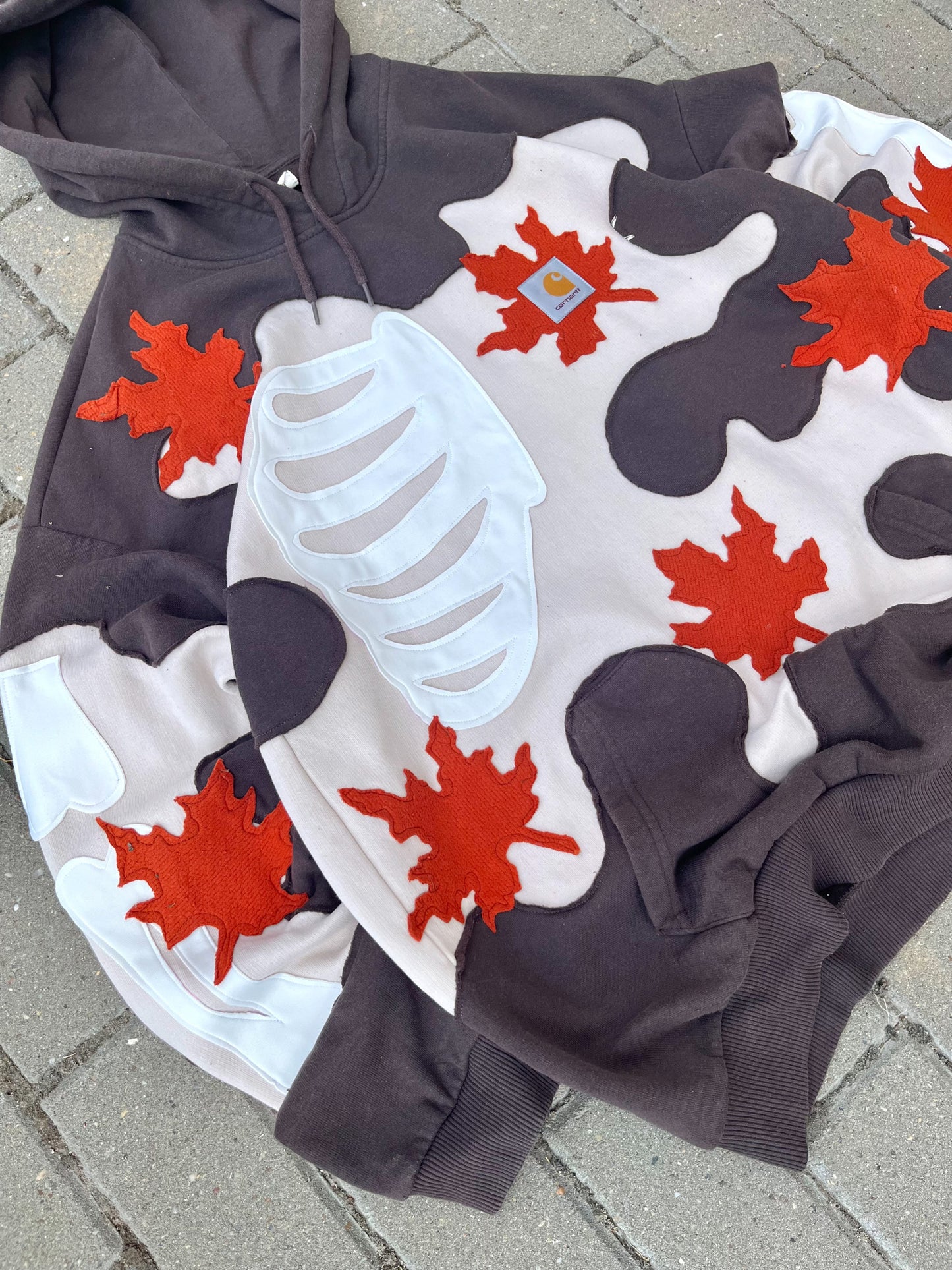 'LEAVES' HOODIE (L)