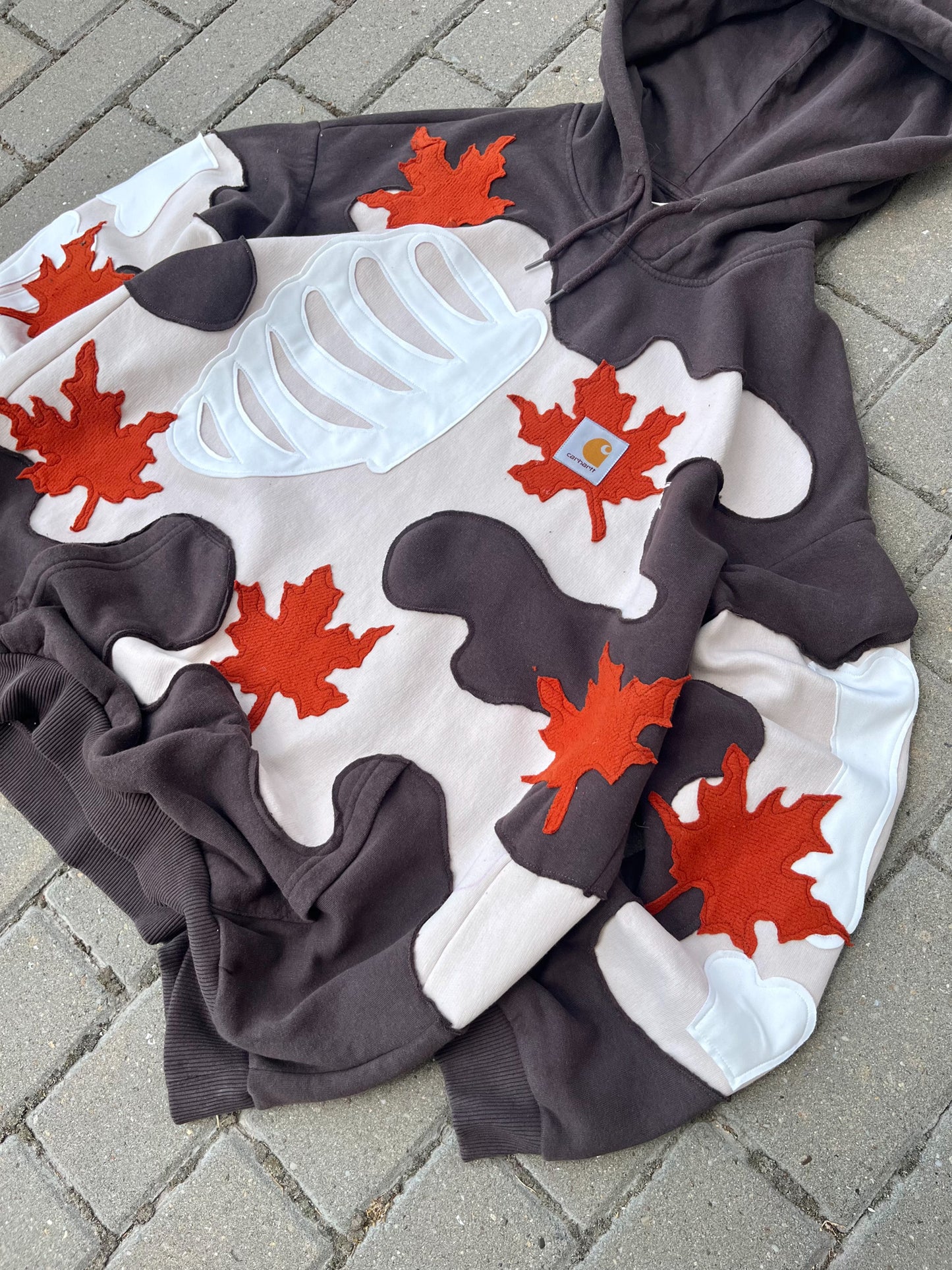 'LEAVES' HOODIE (L)