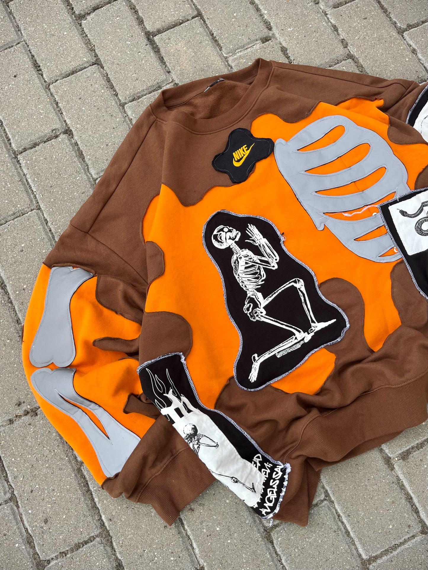 'BONES' REFLECTIVE SWEATSHIRT (XXL)