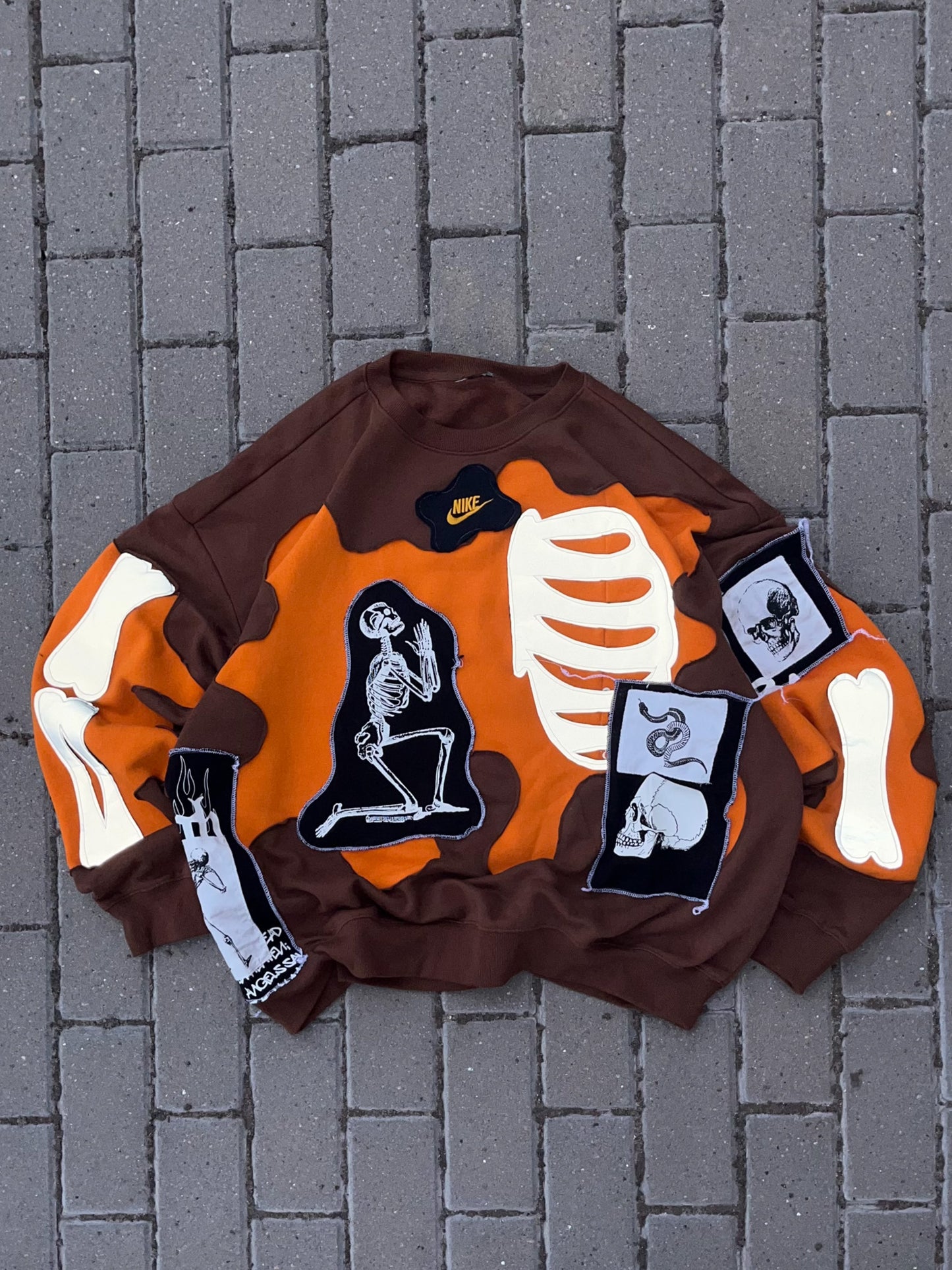 'BONES' REFLECTIVE SWEATSHIRT (XXL)