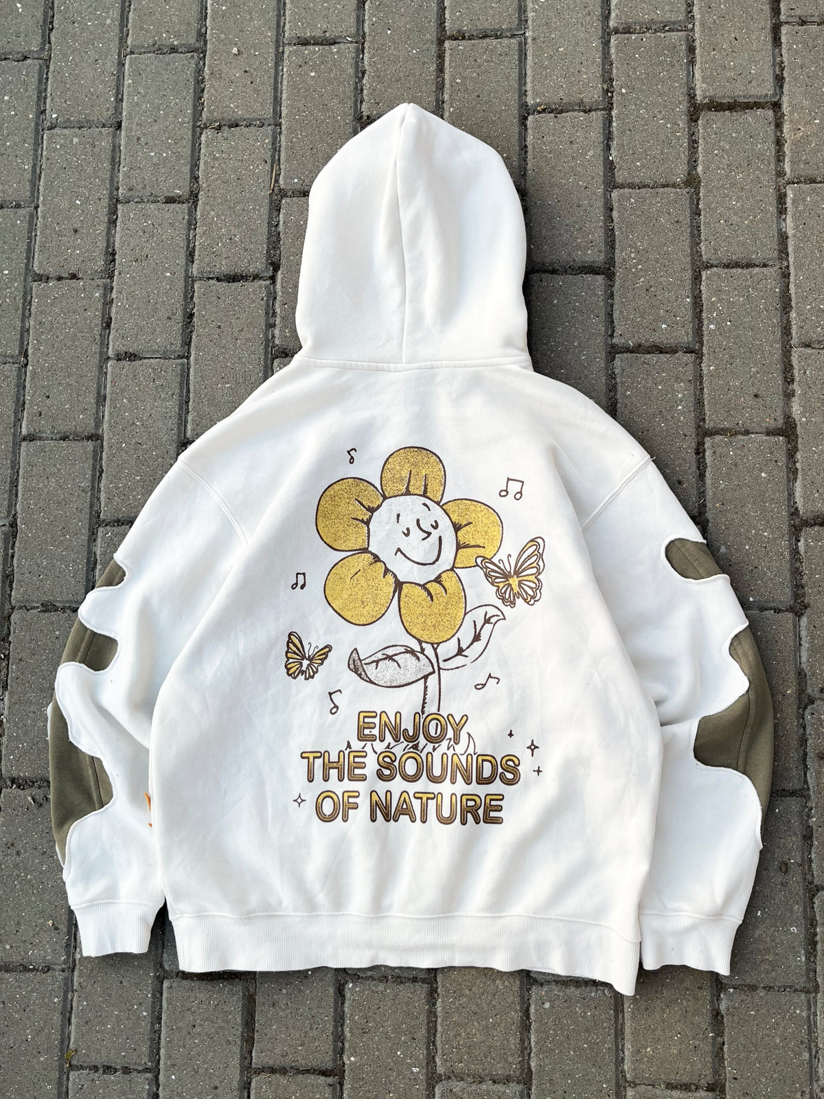 'LEAVES' HOODIE (M)