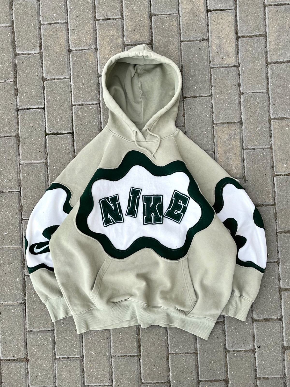 'SPLASH' HOODIE (XL)