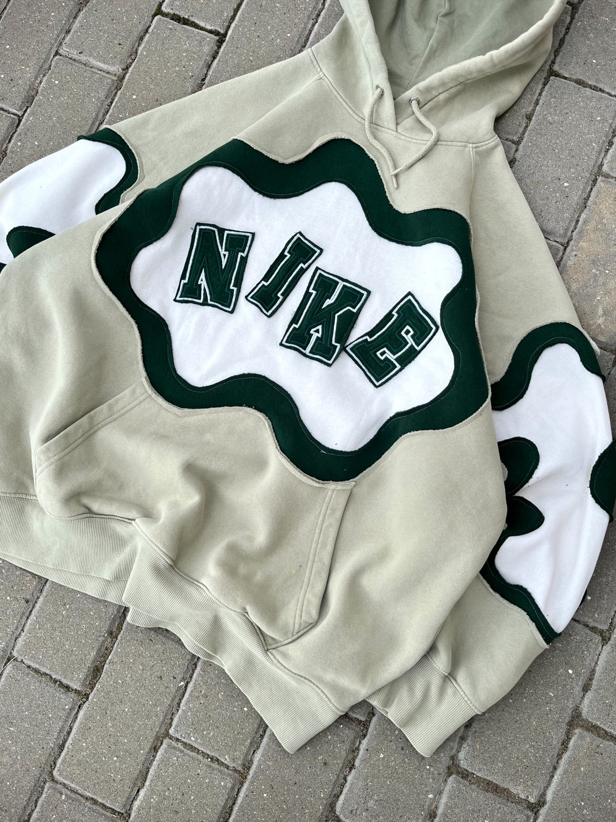 'SPLASH' HOODIE (XL)