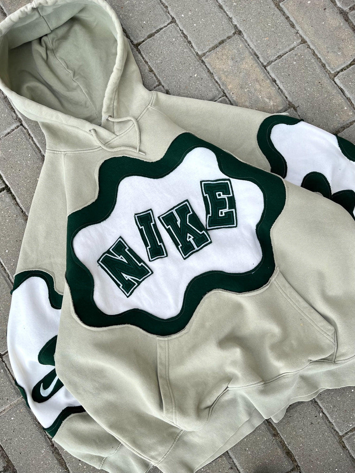 'SPLASH' HOODIE (XL)