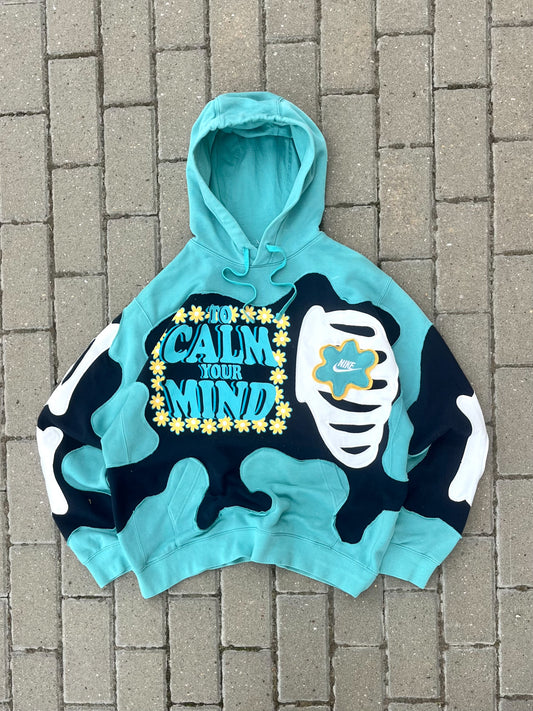 'CALM YOUR MIND' HOODIE (M)