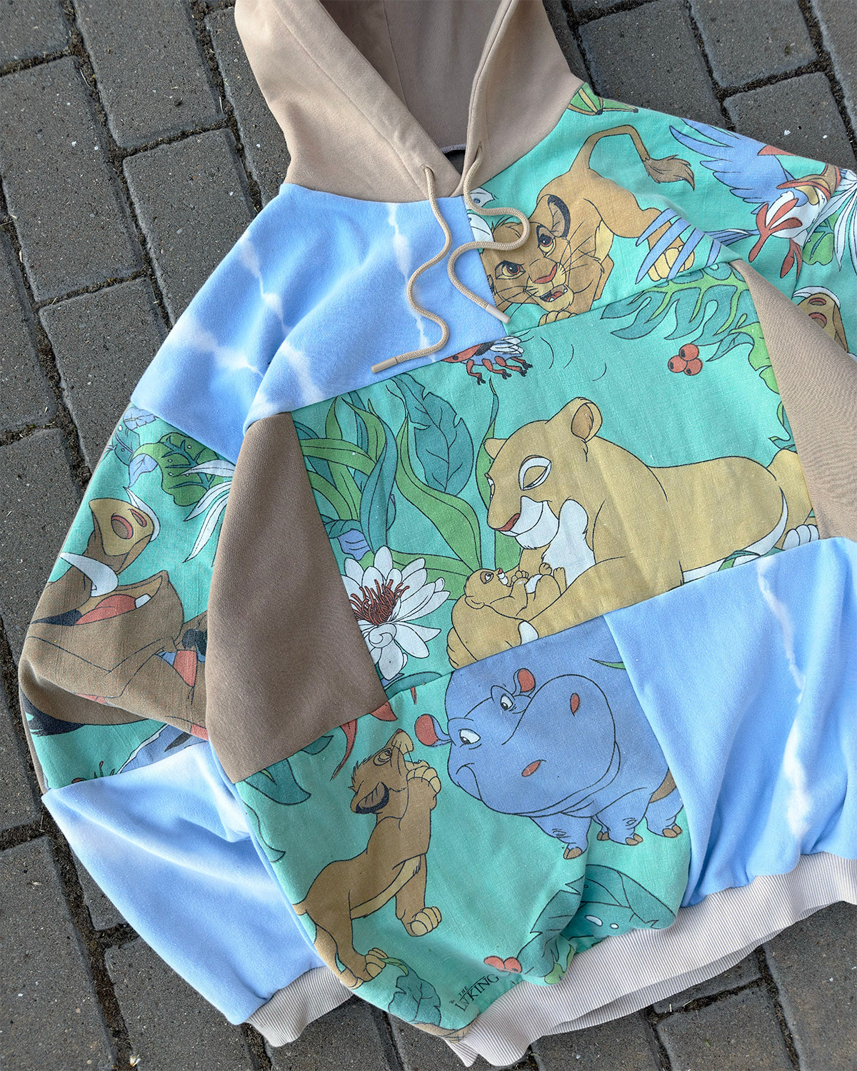 'HAKUNA MATATA' PATCHWORK HOODIE (XL)