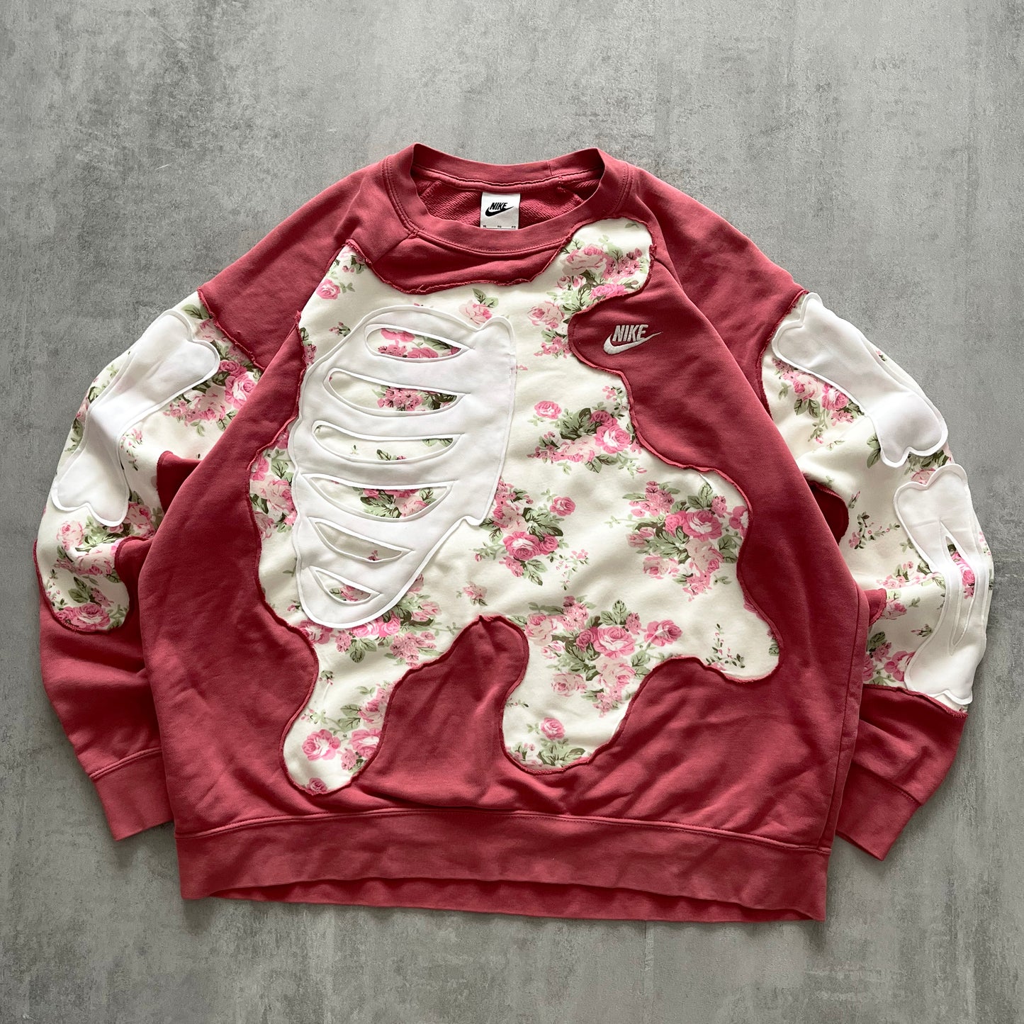 'FLORAL BONES' SWEATSHIRT (w XL)