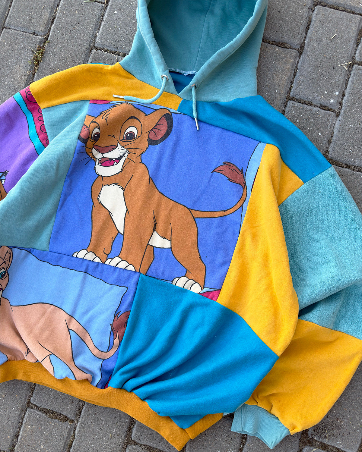 'HAKUNA MATATA' PATCHWORK HOODIE (L)