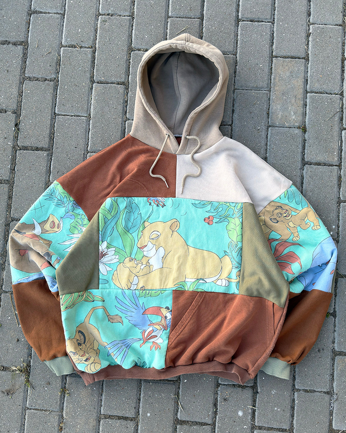 'HAKUNA MATATA' PATCHWORK HOODIE (L)