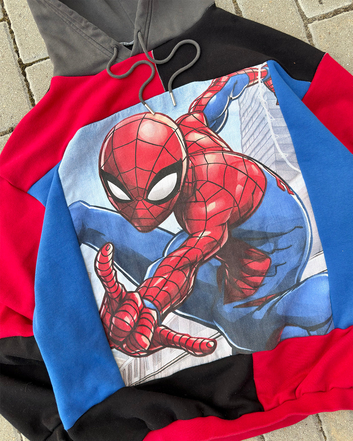 'SPIDEY' REWORKED HOODIE (XL)
