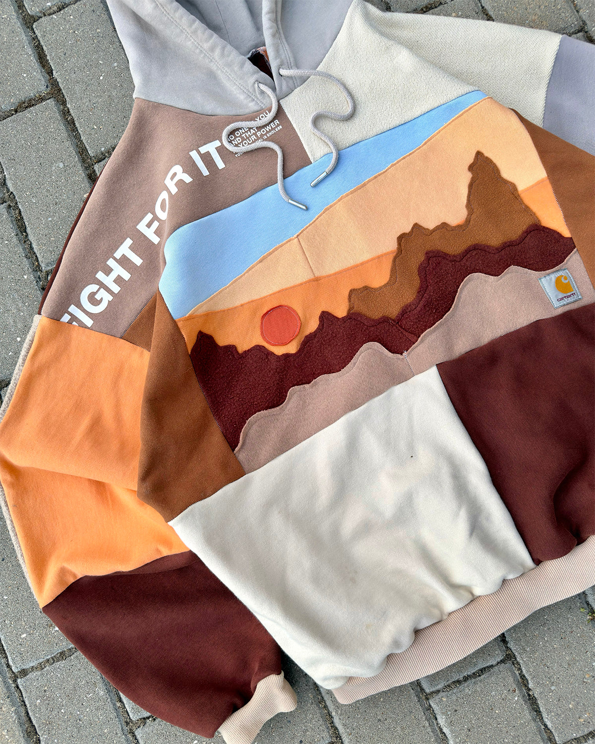 'MOUNTAINS' REWORKED HOODIE (XL)