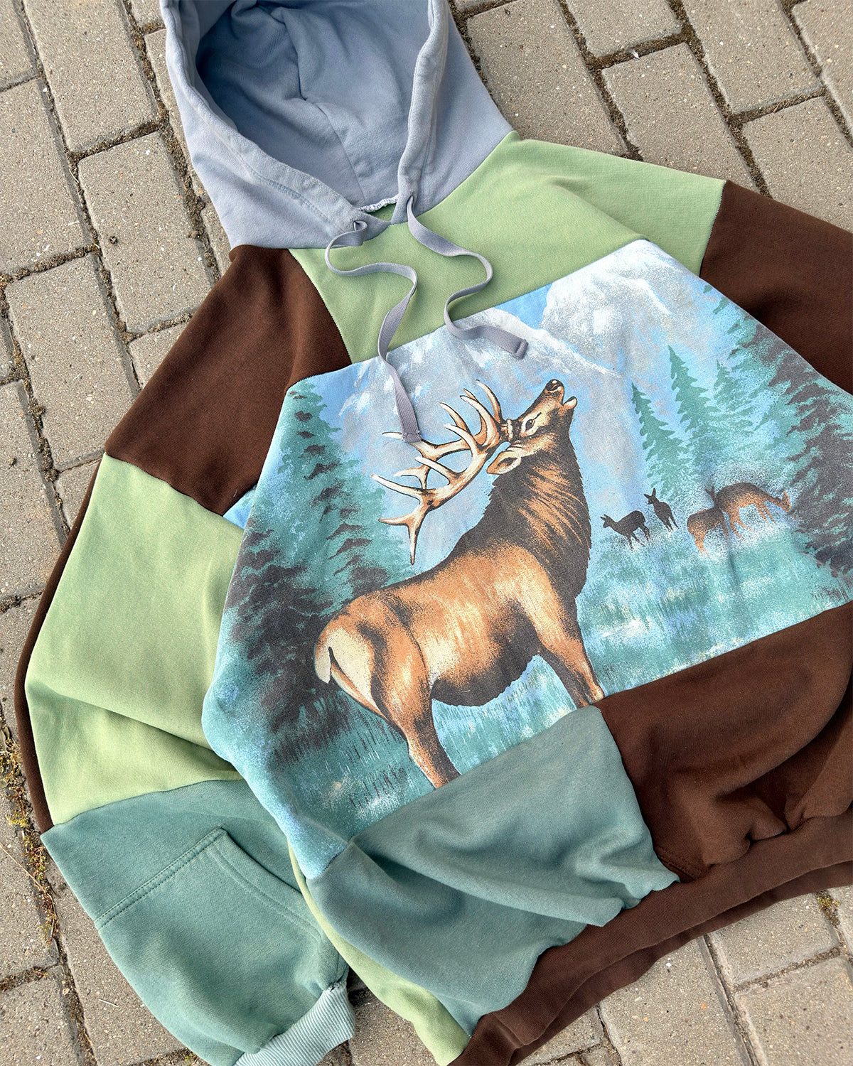 'NATURE' REWORKED HOODIE (XL)