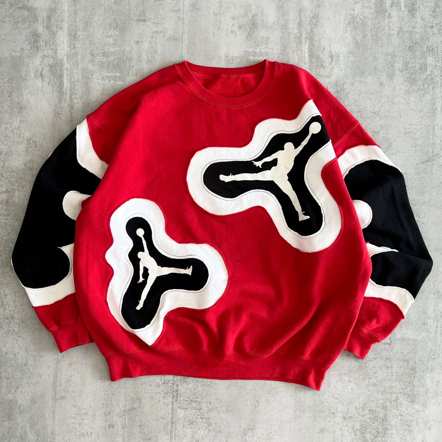 'SPLASH' SWEATSHIRT (XL)