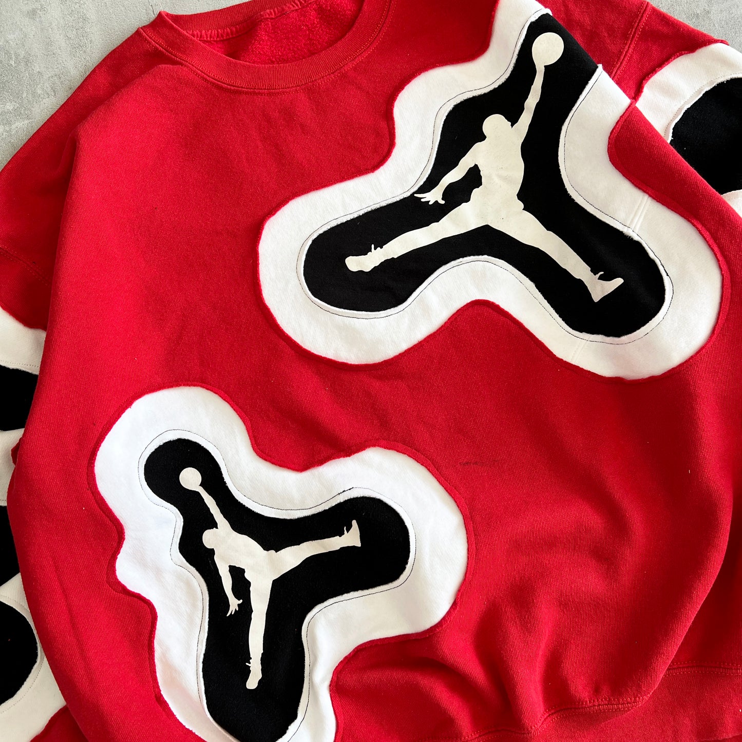 'SPLASH' SWEATSHIRT (XL)