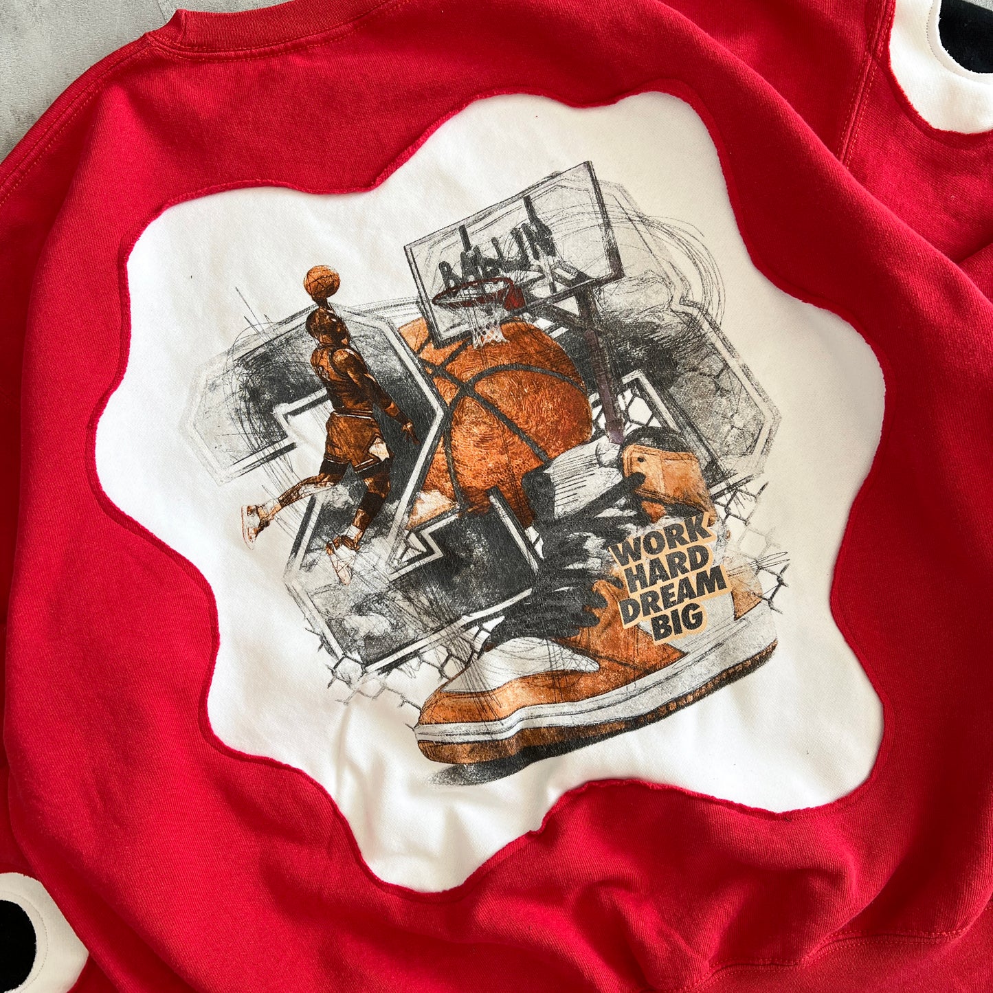 'SPLASH' SWEATSHIRT (XL)