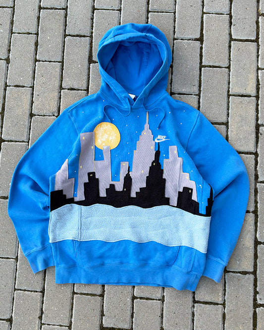 'SKYLINE' HOODIE (M)