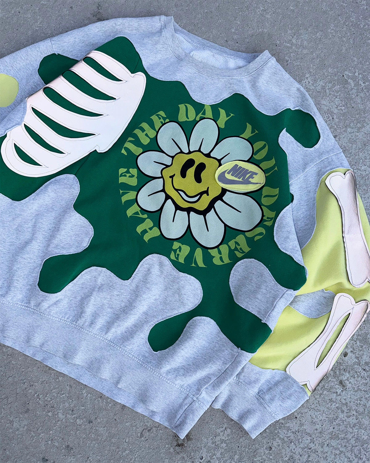 'HAVE THE DAY YOU DESERVE' REFLECTIVE SWEATSHIRT (L)