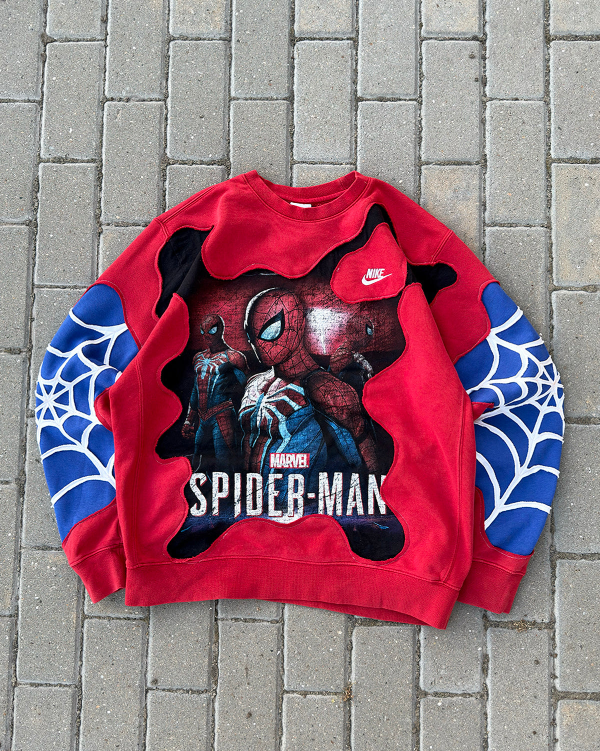 'SPIDER' SWEATSHIRT (M)